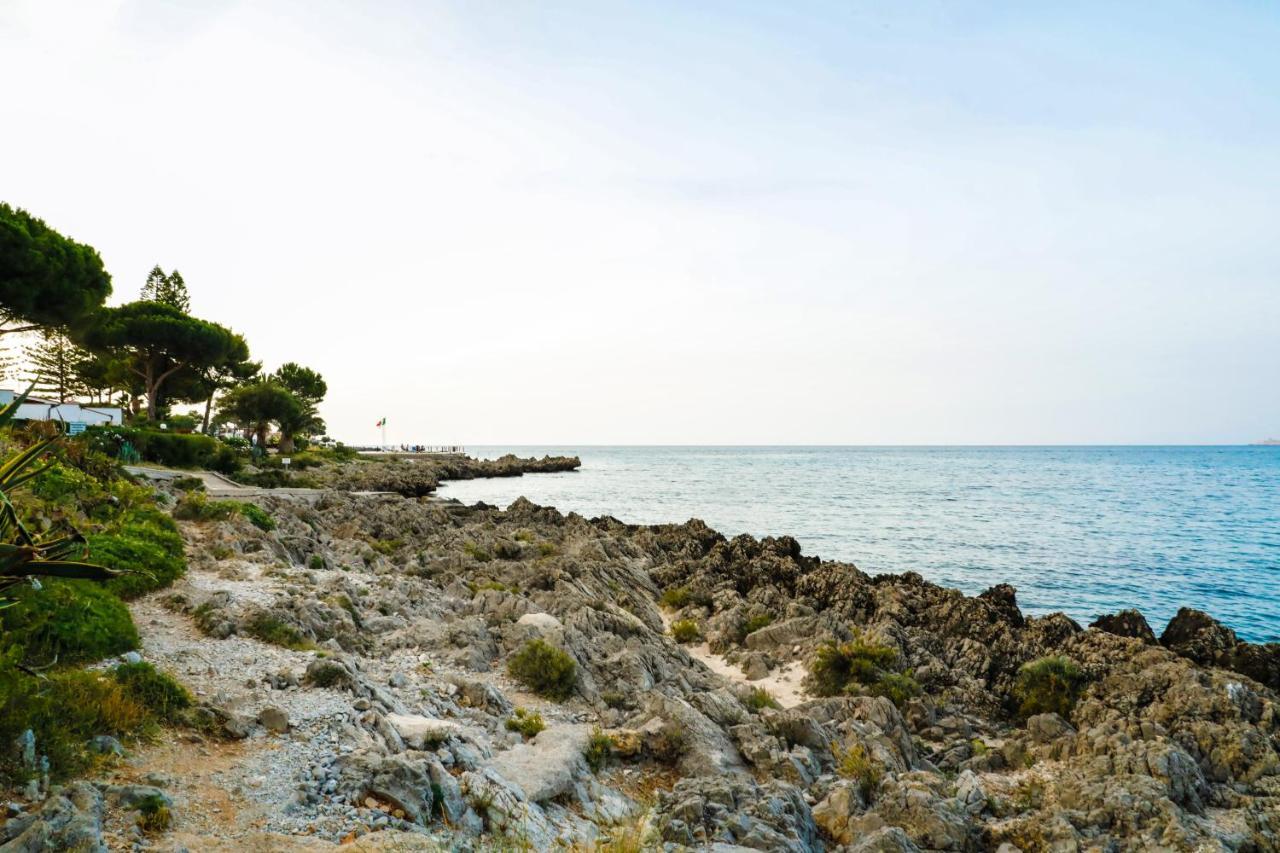 Airport Sicily Home Palermo Carini Exterior foto